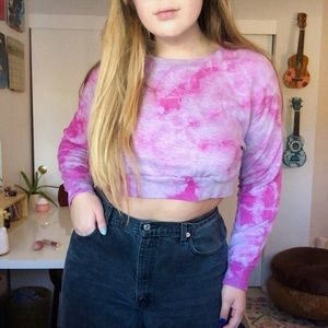 cropped tye dye sweatshirt